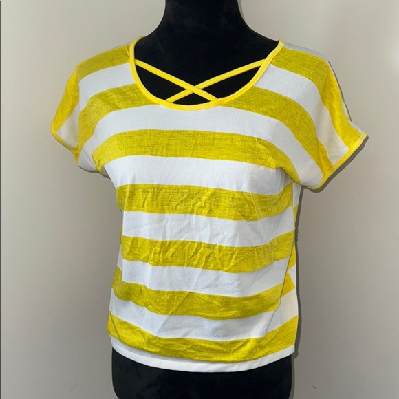 Source Unknown Yellow and White Crop Tee Relaxed Fit - Picture 1 of 5